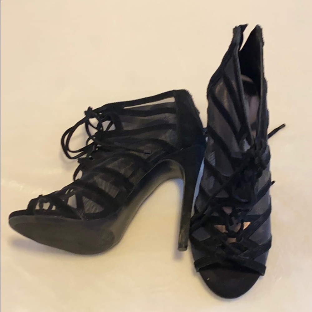 *LIKE NEW* Steve Madden booties